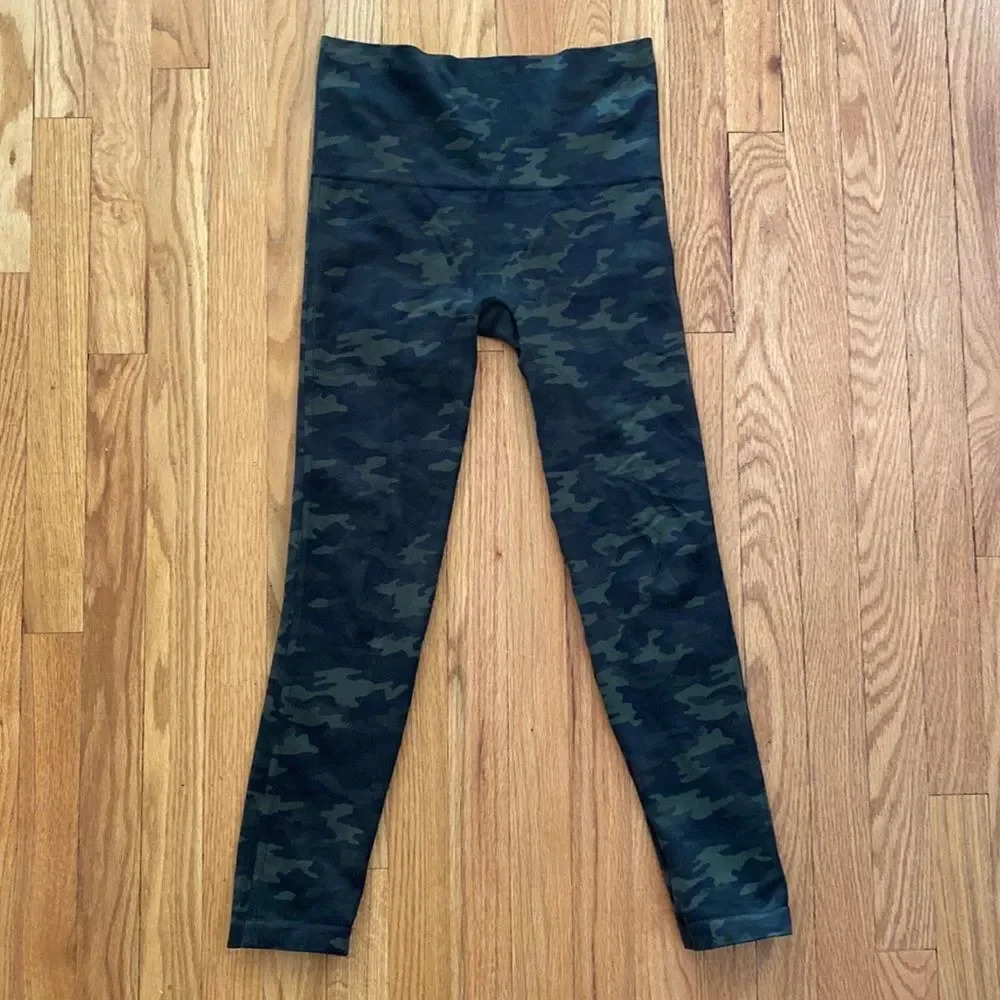 Spanx sz Large camo green and black leggings excellent pre owned condition